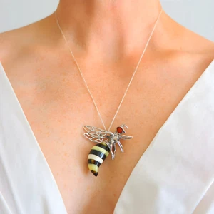 Natural Baltic Amber Bumble Bee Pendant Necklace in S925 - Picture 1 of 9
