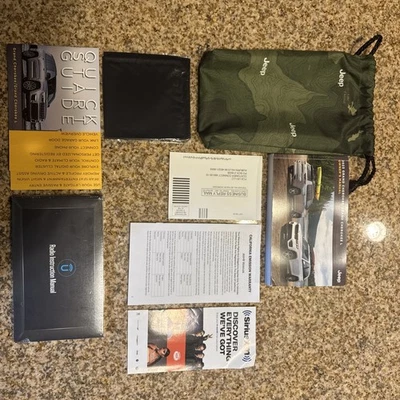 Juego manual del propietario Jeep Grand Cherokee y L OEM funcionará con otros años 2023 Foto 1 de 4