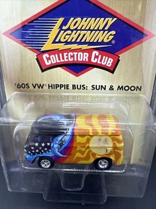 2001 Johnny Lightning Collectors Club 60s Volkswagen VW HIPPIE BUS SUN & MOON - Picture 1 of 3