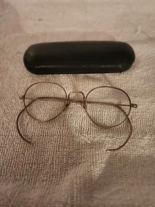 Bicchieri da nonna vintage riempiti in oro 22kt - Foto 1 di 5