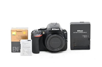 Corpo da câmera Nikon D5600 24.2MP digital SLR DSLR preto-baixa contagem de fotos (#B107) - Imagem 1 de 4