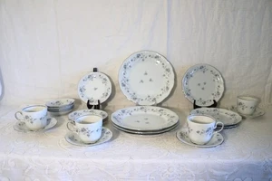JOHANN HAVILAND BLUE GARLAND BAVARIA GERMANY 24 Piece Set 6 Pc Pl Set Serv for 4 - Picture 1 of 18