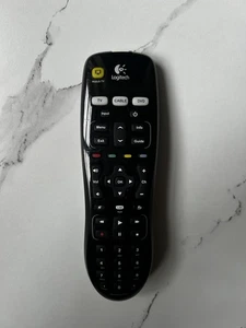 Logitech Harmony 200 Universal Fernbedienung Remote Control Original - Getestet - Bild 1 von 3