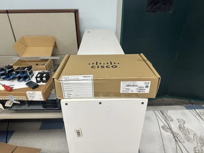 Cisco AIR-ANT2566P4W-R 2,4 GHz 6 dBi/5 GHz 6 dBi Direccional An Foto 1 de 4