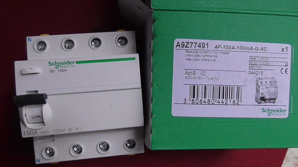 iID 4P 100A 100mA-AC SCHNEIDER A9Z77491 Typ AC RCCB , RCD , FI