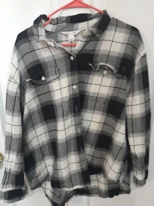 Old Navy Ladies XL Flannel The Boyfriend Shirt Black Gray And White - Picture 1 of 7