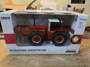Ertl Prestige International Harvester 3388 National Farm Toy Museum 1/32 NIB @ - Picture 1 of 3