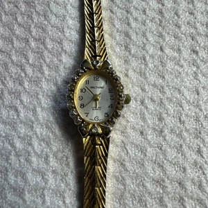Orologio Vintage Waltham Donna Tono Oro Diamante Quarzo - Foto 1 di 7