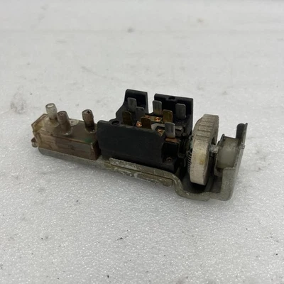 1968-69 Mercury Cougar LTD XL interruptor de farol C8WY-11654-A SW-662 raro! - Imagem 1 de 4