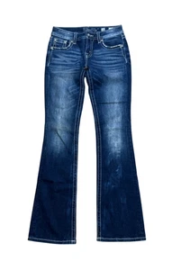 Miss Me Chloe Boot Cut Denim Jeans mit floral verzierten Taschen - Bild 1 von 8