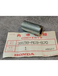 Dado Fissaggio Antenna GL1200 GL1500 HONDA 39158-MG9-870 - Foto 1 di 1