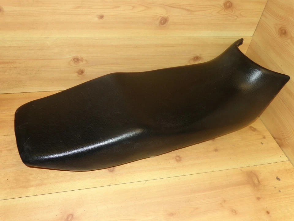 1987-1988 Kawasaki Ninja ZX750R ZX 750 R Ninja Seat with Seat Cover 53001-1494 - Image 1 of 3