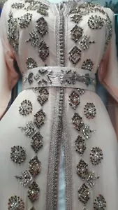 Marokkanischer Tackchita Kaftan 2 Stück plus Gürtel bestickt Handarbeit handwerklich - Bild 1 von 4
