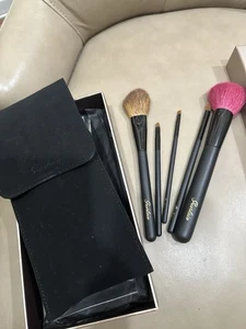 Guerlain Makeup Brush Set - Picture 1 of 3