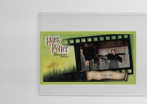 2001 WARNER BROS HARRY POTTER & THE SORCER'S STONE HEROIC RON #24