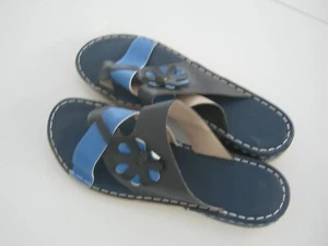 Very Cute Navy Sandals with Flower Detail- Size 9 - Picture 1 of 4