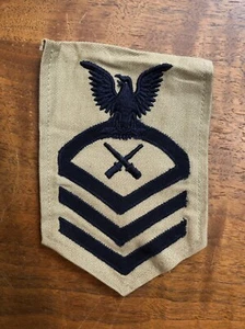 WWII US Navy Gunner’s Mate Chief Petty Officer CPO Khaki Rate Patch - Picture 1 of 1