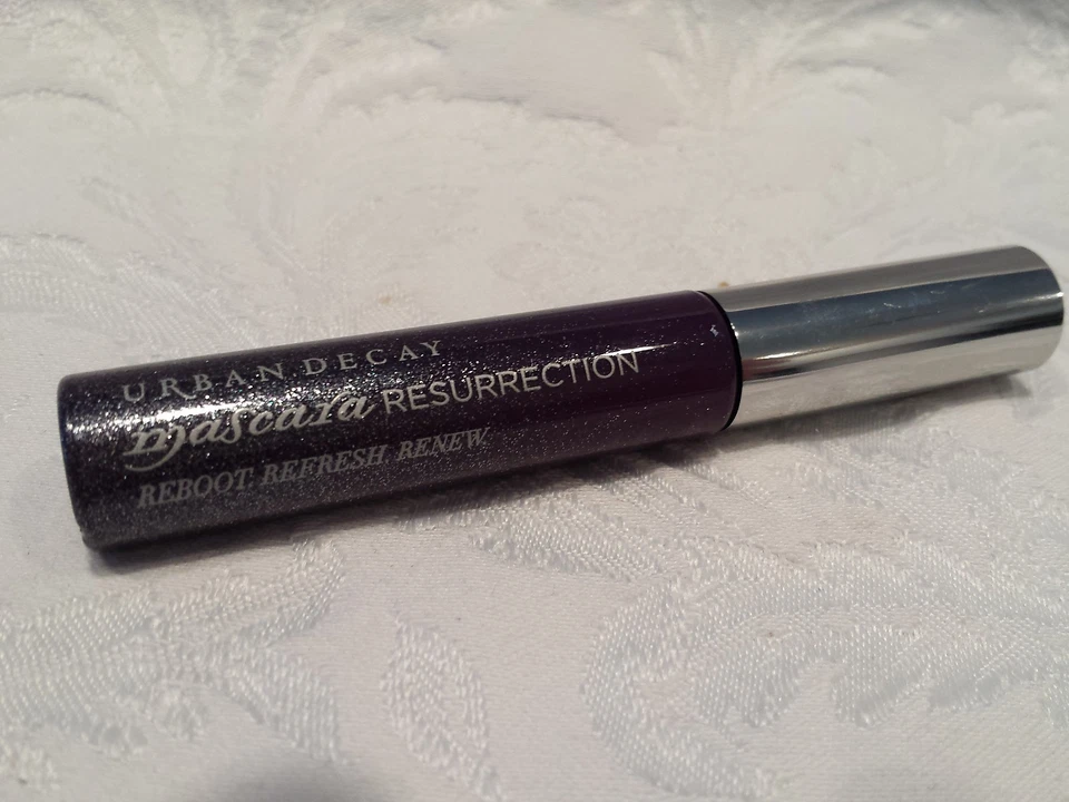 Urban Decay-Mascara Resurrection Primer - 0.28 Oz-FULL SIZE - Image 1 of 1