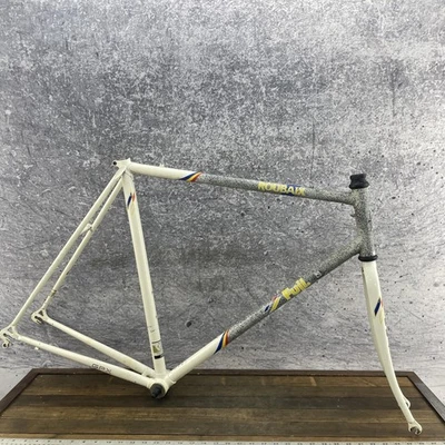 Cuadro de carretera vintage Fuji Roubaix GPX 59 cm CRMO acero salpicaduras 700c x 126 mm Foto 1 de 4