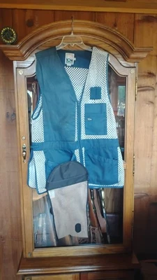 10X Shooting Vest L with Spent Shell Bag - Image 1 of 4