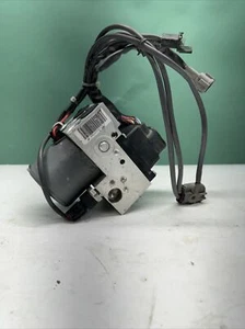 2005 Infiniti Q45 4.5L ABS Pump 47600CR900 OEM - Picture 1 of 11