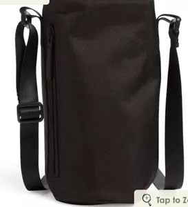 Vera Bradley Lighten Up Water Bottle Crossbody Bag Black New - Picture 1 of 3
