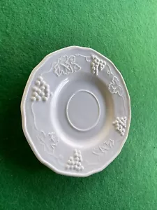 Vintage Indiana Colony Milk Glass Harvest Grapes Saucer ONLY - Picture 1 of 2