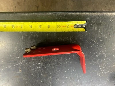 Suporte de parada MTD Troy- Bilt Horse 13AP60TP766l deck up # 783-04467 - Imagem 1 de 4