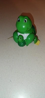 vintage 1989 TOMY Mother and Baby Green Turtles Pull String  Toy - Image 1 of 3