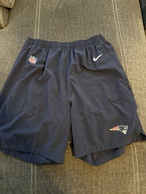 Pantalones Cortos de Práctica Dri-Fit de los New England Patriots Nike NFL On Field Para Hombre Azul Marino Usados Foto 1 de 4