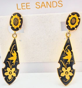 Pair of Damascene Dangle Earrings by Lee Sands. Earrings are Clip-on. - Picture 1 of 3
