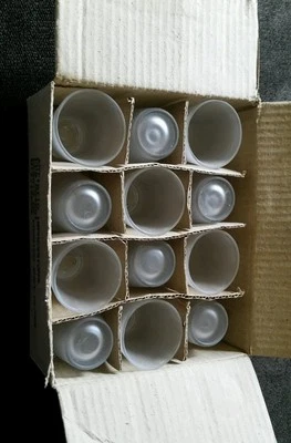 Juego de 12 vasos de chupito esmerilados Foto 1 de 2