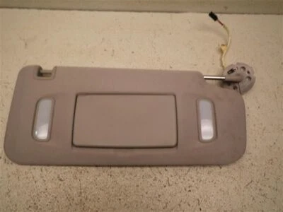 Viseira solar direita GMC Terrain 2010-2017 com vaidade iluminada 23234082 P08678 - Imagem 1 de 4