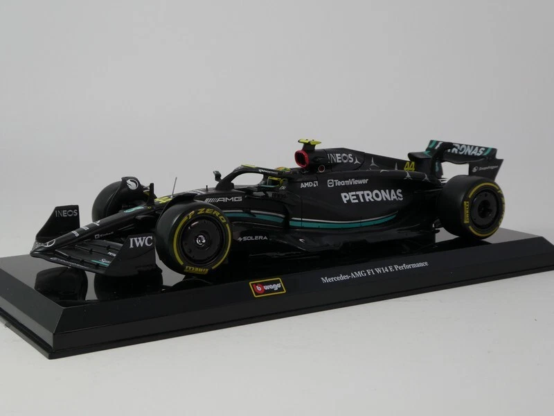 Modellino F1 Bburago 1/24 Mercedes AMG Petronas W14 2023 #44 L. Hamilton