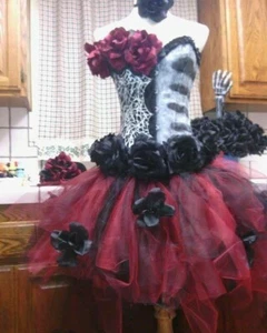 Tag der Toten Kostüm, maßgeschneidertes Halloweenkostüm Gr. Übergröße 1&2X - Bild 1 von 2