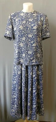 Talbot's - Traje Falda Floral Damas Azul y Blanco - Blusa SS 4P, Falda Larga 2P  Foto 1 de 4
