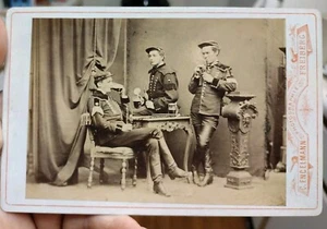 Very RARE! 1875-80 England Academy Trio of Convivial Cabinet Card Photo Freiberg - Picture 1 of 11