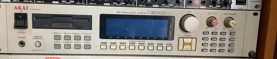 Akai S 3000XL - Campionatore - Image 1 of 1