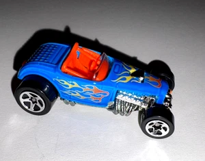 BLOWOUT SALE! 1/64 Hot Wheels Deuce Roadster Pop's Garage Set Blue with Flames - Picture 1 of 2
