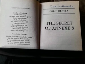 Colin Dexter *Signed* Book: The Secret Of Annexe 3 - Paperback, 1987: Signed - Picture 1 of 4