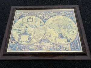 VTG Gold Map ORBIS TERRARUM DESCRIPTIO DUOBIS PLANIS HEMISPHAERIIS COMPREHESA - Picture 1 of 8