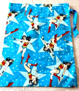 Handgefertigte Reisetasche "Sind wir noch da" für Kinder. 10" x 12 Wonder Woman - Bild 1 von 1