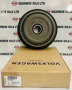 GENUINE VW AUDI SEAT 02E DSG 6 SPEED AUTOMATIC GEARBOX FRONT COVER DQ250 - Picture 1 of 4