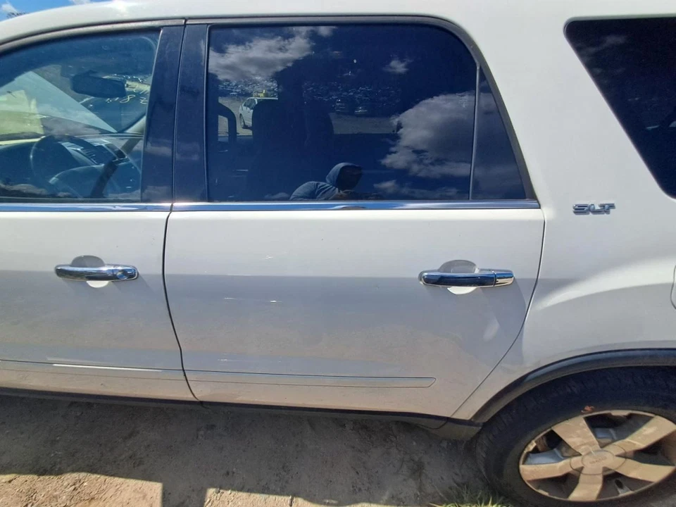 Виниловая задняя дверь водителя J 11-значный ограниченный выпуск подходит для 07–17 ACADIA 2676018 - Изображение 1 из 4