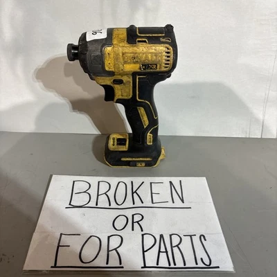 BROKEN DeWalt DCF887 20V MAX XR Brushless 1/4" Impact #1136 - Image 1 of 4