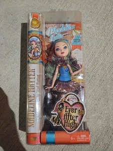 Madeline Hutmacher Puppe Ever After High Mirror Beach 2014 nicht mehr produziert neu im Karton - Bild 1 von 7