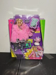 Barbie Extra Doll in Pink Coat Pet Unicorn Pig Mattel GRN28 - Bild 1 von 18