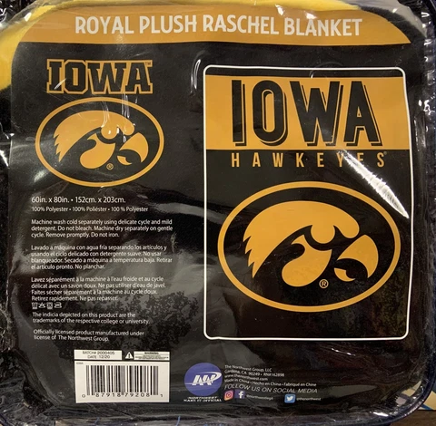 IOWA HAWKEYES 60"X80" ROYAL PLUSH RASCHEL BLANKET NEW NORTHWEST 👀 Cover