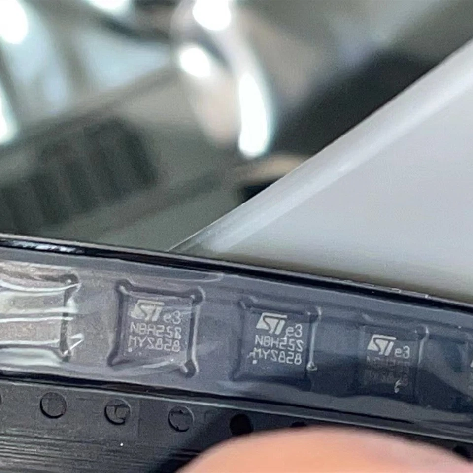 10PCS STM LNBH25SPQR LNB supply and control IC with step-up and IC interface - Image 1 of 3