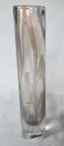 A tall Isle of Wight iridescent glass vase - Picture 1 of 15